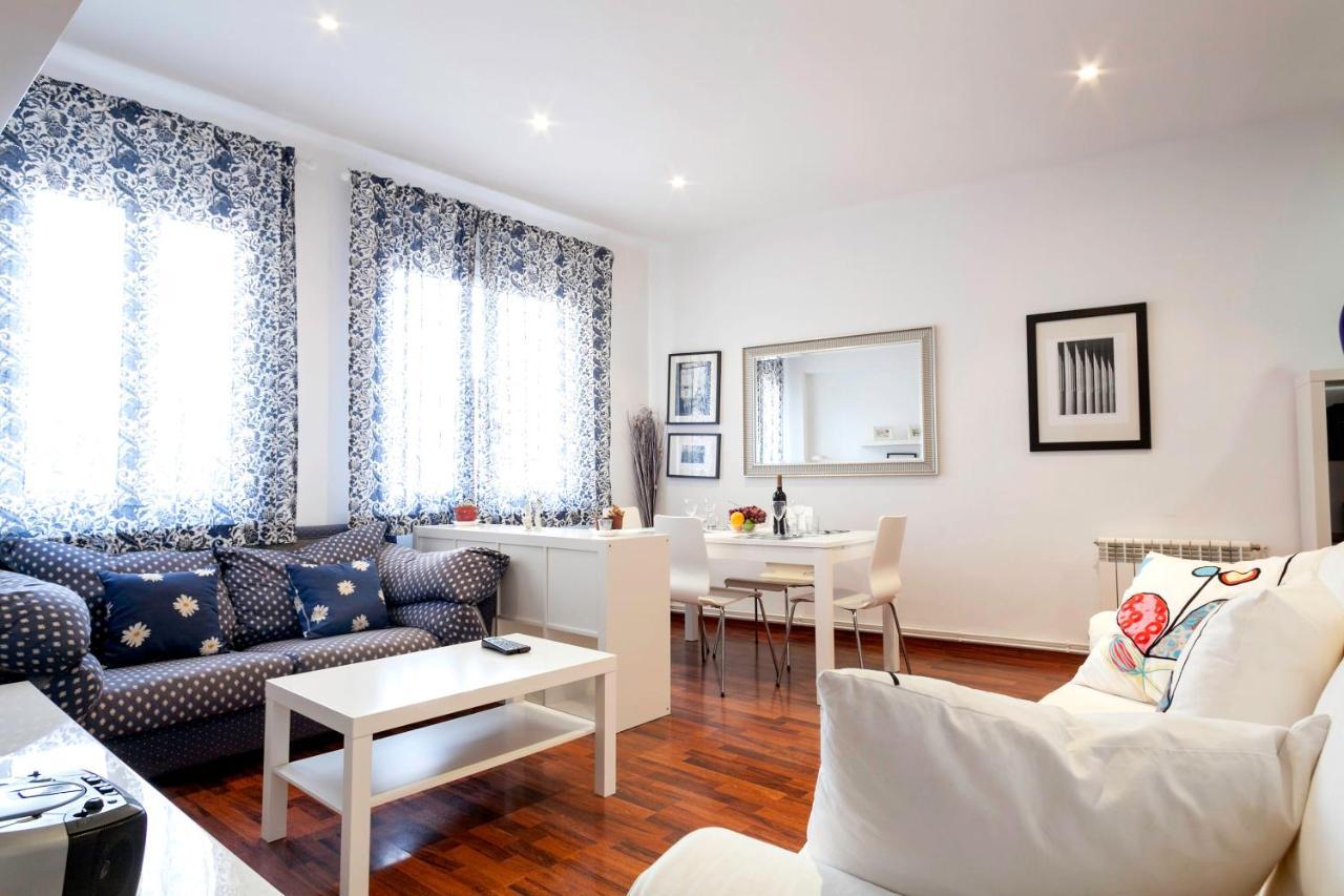 Barcelona Comtal Apartments Εξωτερικό φωτογραφία